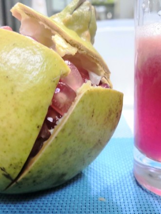 Homemade Pomegranate Juice recipe