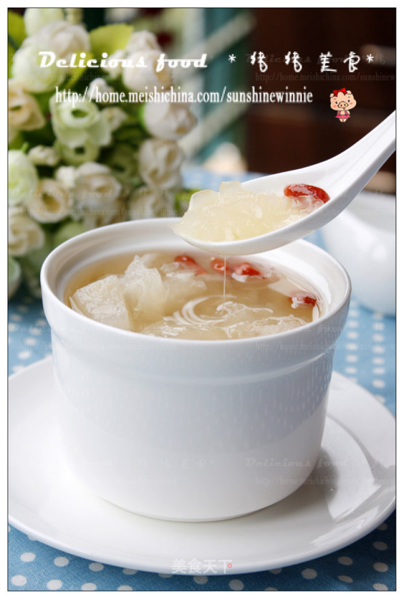 Sweet Soup to Calm Your Mind and Sleep-----lily, White Fungus and Snow Pear Soup recipe