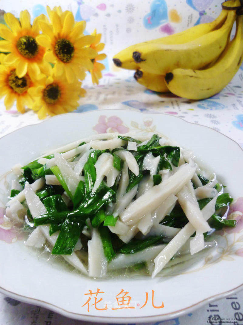 Stir-fried Lotus Root with Leeks recipe