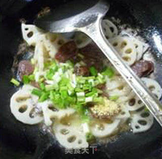 Stir-fried Lotus Root with Spicy Sausage recipe