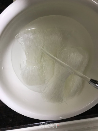 Scallops and Garlic Vermicelli in Clay Pot recipe