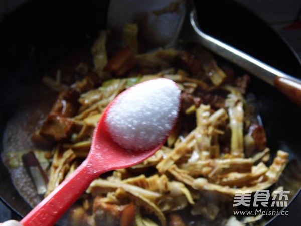 Braised Pork with Bamboo Shoots recipe