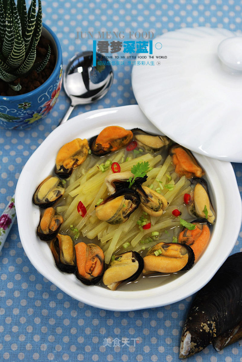 Very Delicious-potato Mussel Soup recipe