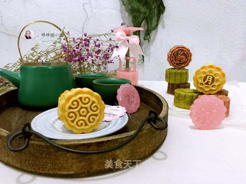 Cantonese-style Moon Cakes recipe