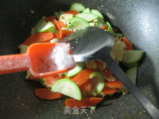 Fried Zucchini with Duck Eggs and Carrots recipe