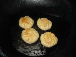 Change The Taste to Eat Bread-----cooked Stuffed Fried Buns recipe