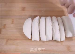 The Leek Box Made by The Combination of Flour and Wuzhen Powder Has A Thin Skin and Sufficient Filling, Which is Strong and Refreshing. It Can Also Prevent Leek from Hurting The Stomach! The Steps are Super Detailed! recipe