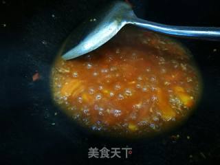 Carob Minced Pork Dried Noodles recipe