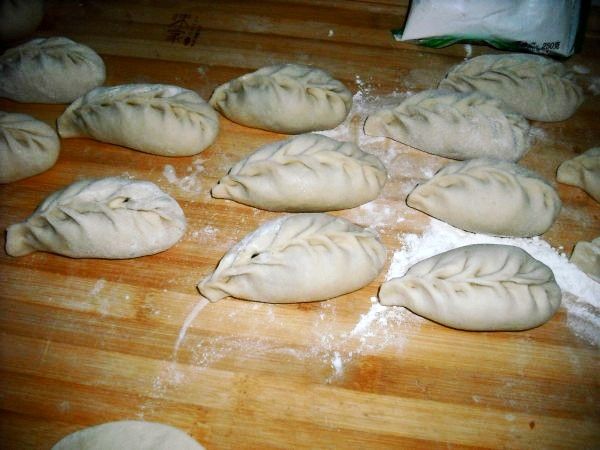 Wheat Buns with Meat Stuffed with Green Radish recipe