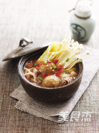 Beef Meatballs and Vegetable Claypot recipe