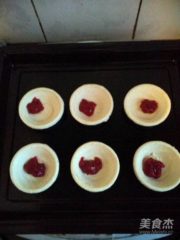 Whole Egg Tart with Strawberry Sauce recipe