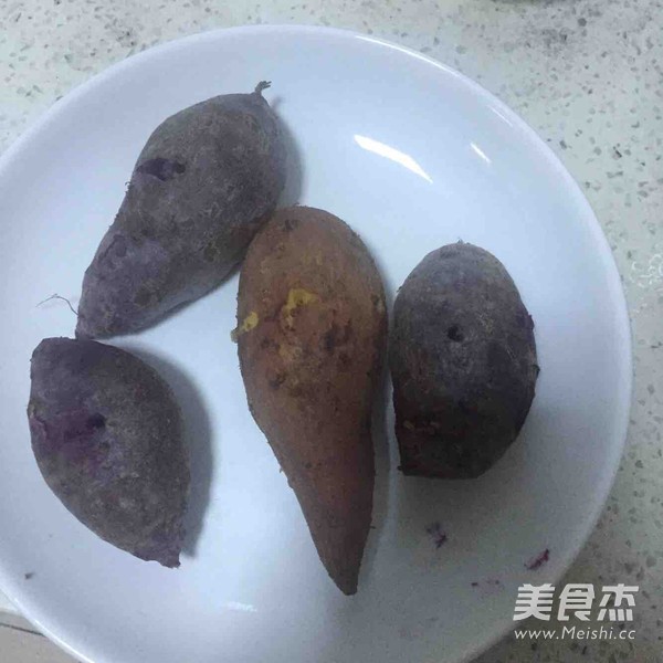 Sweet and Purple Potato Sago recipe
