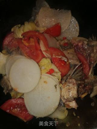 Sauerkraut Fish with Tomatoes recipe