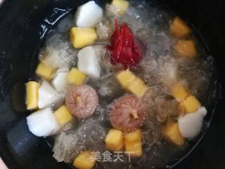 Fruit Soup-mango Yam and White Fungus Soup recipe