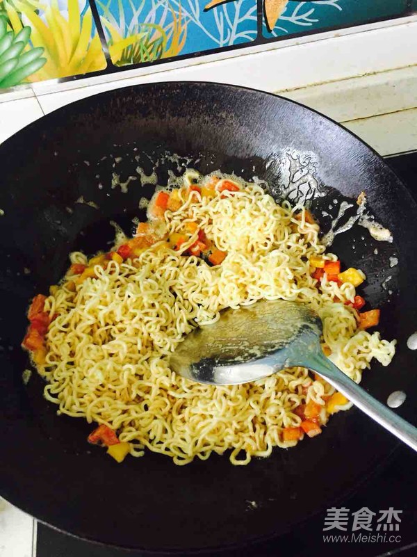 Fried Instant Noodles recipe