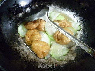 Stir-fried Pugua with Oily Gluten recipe