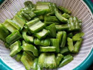 Fried Bitter Gourd with Fish Cake recipe