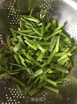 Stir-fried Shredded Pork with Celery recipe