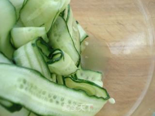 Cold Cucumber Roll recipe