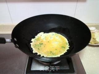 Scrambled Eggs with Lettuce recipe
