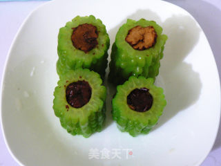 Bitter Gourd Stuffed Red Dates recipe