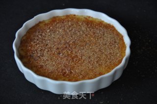 The Caramel Pudding that is Really Sprayed with Flames is Called-crème Brulée recipe