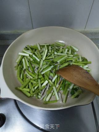 Asparagus Stir-fried Pork recipe