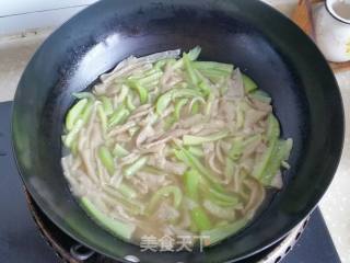 Loofah Noodle Soup recipe