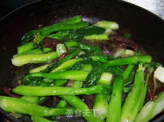 Sausage Stir-fried Choy Sum recipe