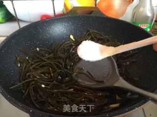 #trust之美# Fried Kelp Shredded Pork recipe