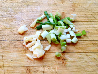 Stir-fried Tofu with Chives recipe