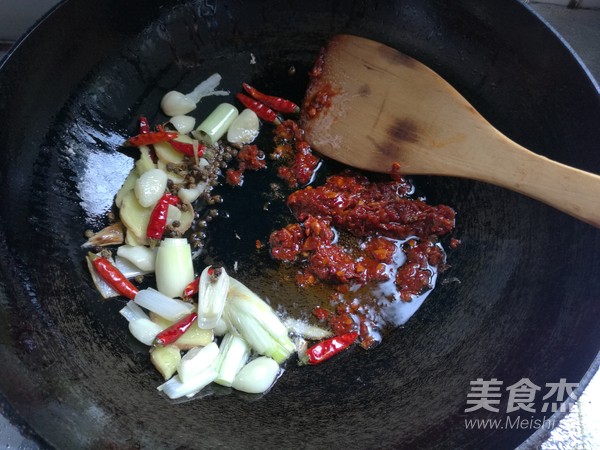 Fresh and Spicy Octopus Feet recipe