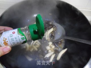 Fresh Mushroom Sea Cucumber Stew recipe