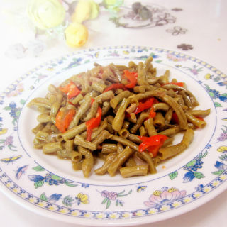 Chopped Pepper and Capers --- Porridge with Noodles recipe