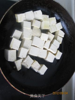 Stir-fried Tofu with Mushroom Sauce recipe