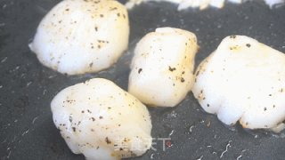 Sauteed Chestnut Rice Scallops recipe