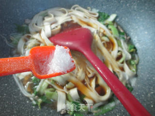 Tenderloin Noodles with Green Bean Sprouts recipe