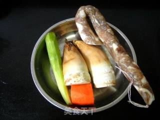 Stir-fried Sausage with Winter Bamboo Shoots recipe