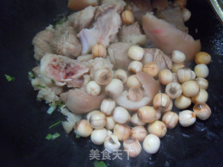 Choose Food in September to Prevent Dryness in Autumn-lotus Buckle Pig's Knuckle Bag recipe