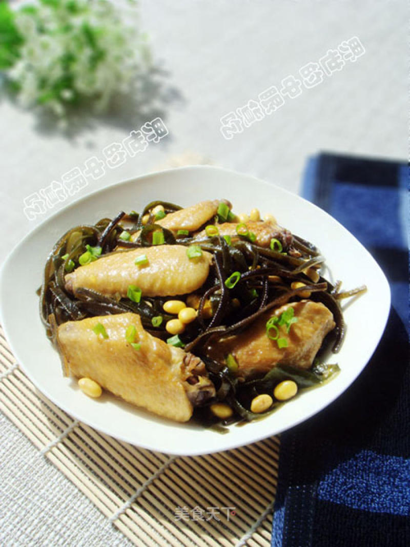 Simply Replenish Collagen-braised Chicken Wings with Kelp and Soybeans