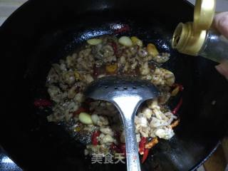 How to Make Dry Pot Spicy Bullfrog recipe