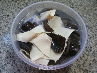 Thousands of Black Fungus Mixed recipe