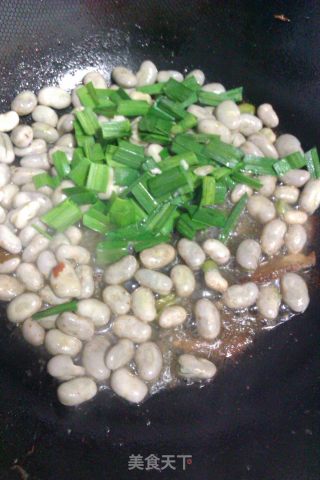 Stir-fried Pea with Garlic Shoots recipe