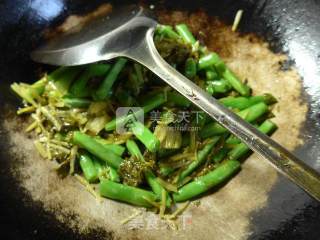 Stir-fried Plum Beans with Pickled Vegetables recipe