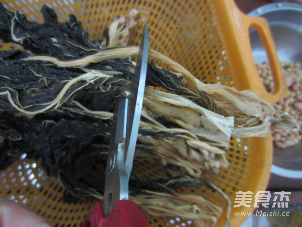 Dried and Lean Pork Congee with Farm Vegetables recipe