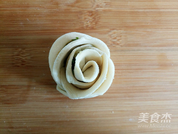 Rose Steamed Dumplings recipe