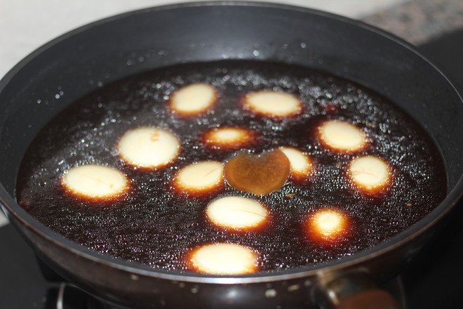 Boiled Eggs in Broth recipe