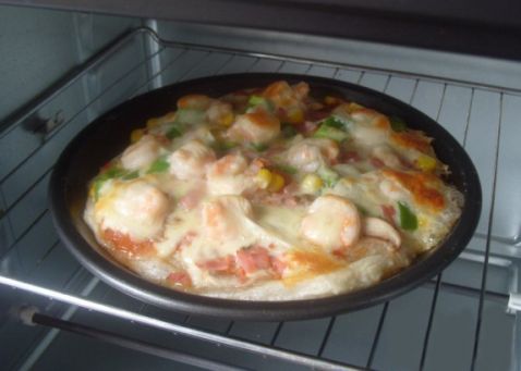 Seafood Tomato Cheese Pizza recipe