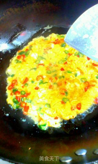 Scrambled Eggs with Hot Peppers recipe