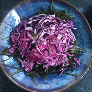 Kale Mixed with Kelp Shreds recipe